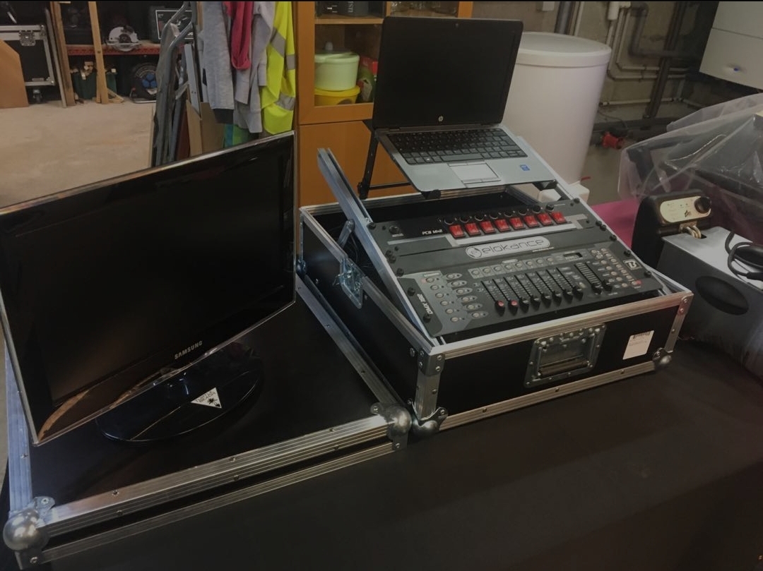 Ma première Régie lumière avec DasLight 4 et une console dmx 192 canaux 
